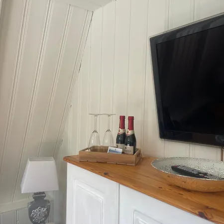 Naehe Warnemuende * Elmenhorst/Lichtenhagen